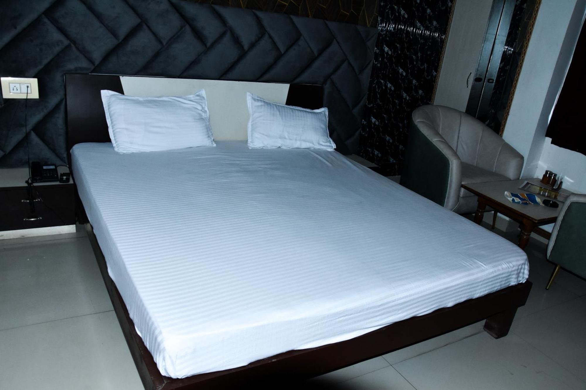 Sangam Hotel Chirawa 外观 照片