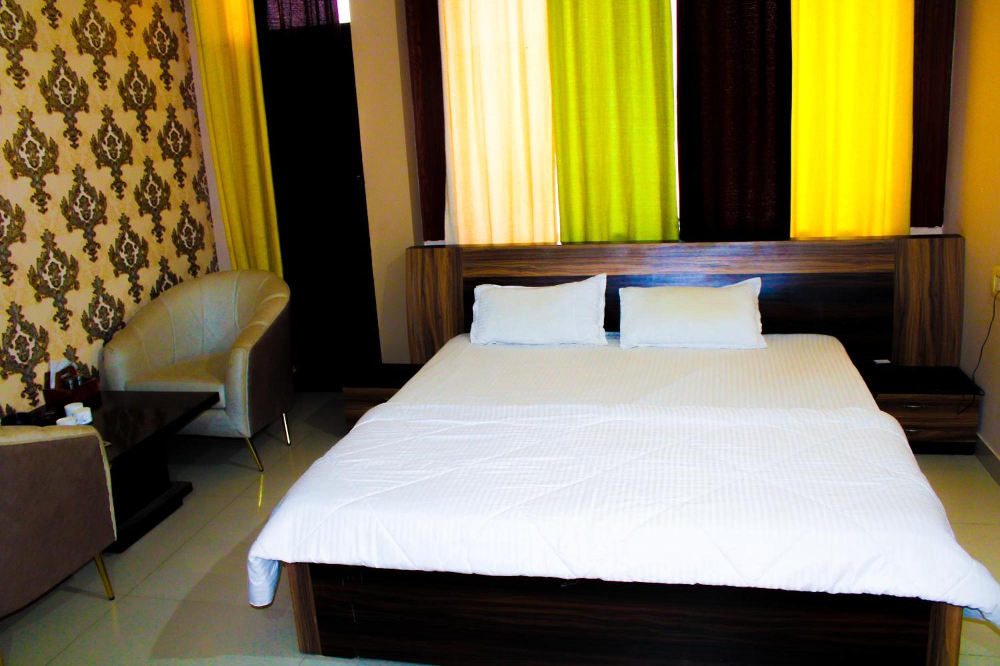 Sangam Hotel Chirawa 外观 照片